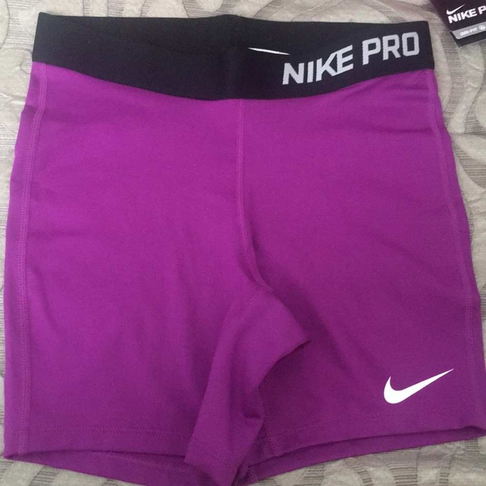 Girls XL Nike Dri-fit shorts